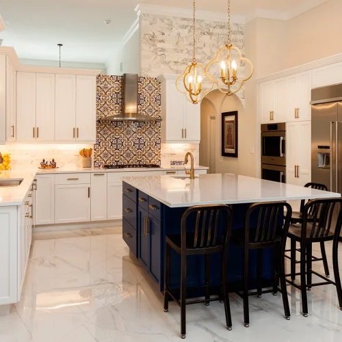 07_stock-photo-beautiful-luxury-home-kitchen-with-white-cabinets-1605882448